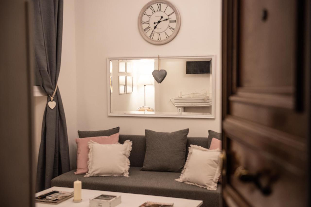 Sweet Arco Farnese Appartamento